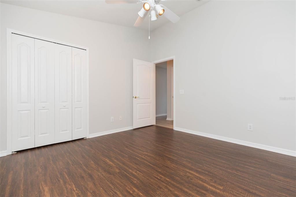 Activo con contrato: $539,900 (4 camas, 3 baños, 2573 Pies cuadrados)