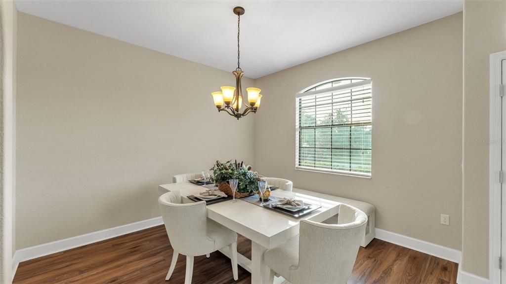 待售: $490,000 (3 贝兹, 2 浴室, 2038 平方英尺)