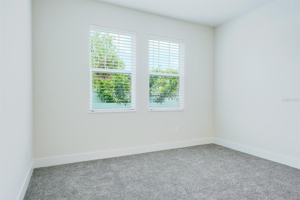 For Sale: $799,900 (4 beds, 3 baths, 2150 Square Feet)