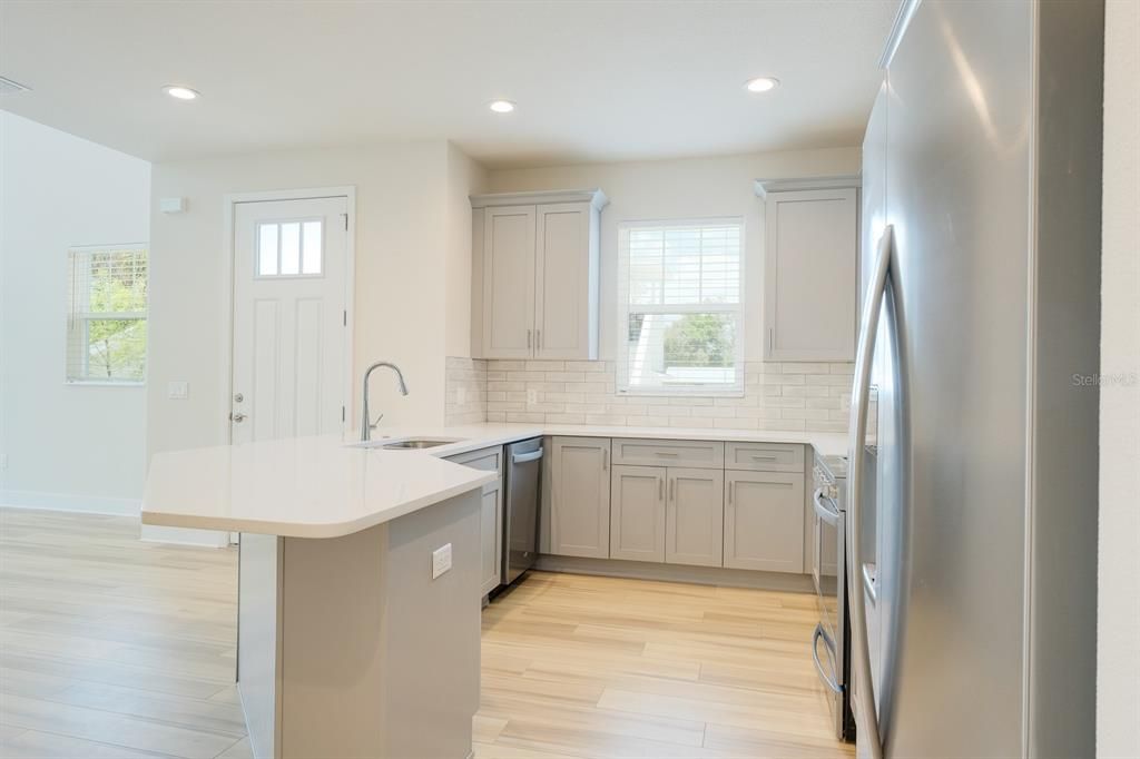 For Sale: $799,900 (4 beds, 3 baths, 2150 Square Feet)