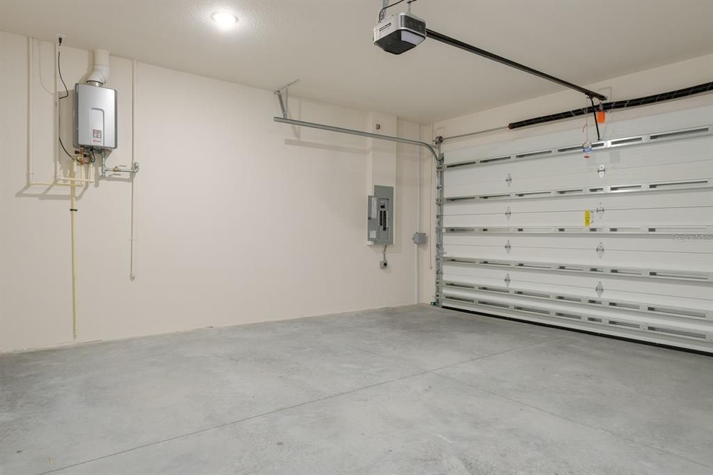 For Sale: $799,900 (4 beds, 3 baths, 2150 Square Feet)