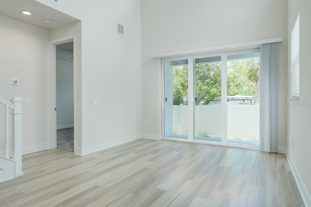 For Sale: $799,900 (4 beds, 3 baths, 2150 Square Feet)