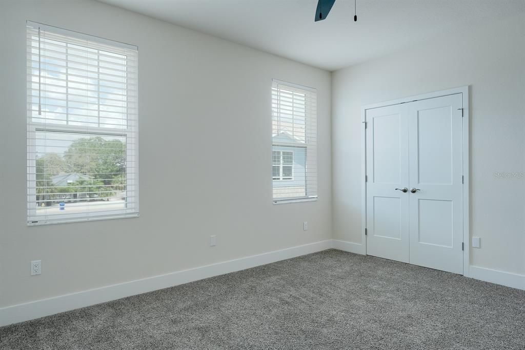 For Sale: $799,900 (4 beds, 3 baths, 2150 Square Feet)