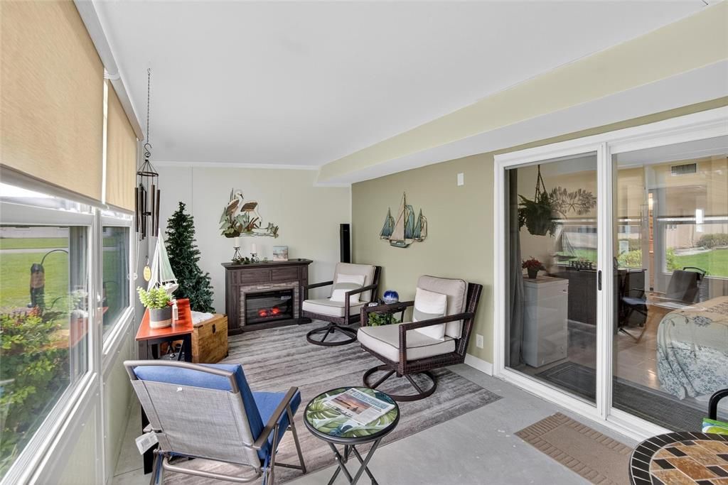 For Rent: $1,800 (2 beds, 2 baths, 960 Square Feet)