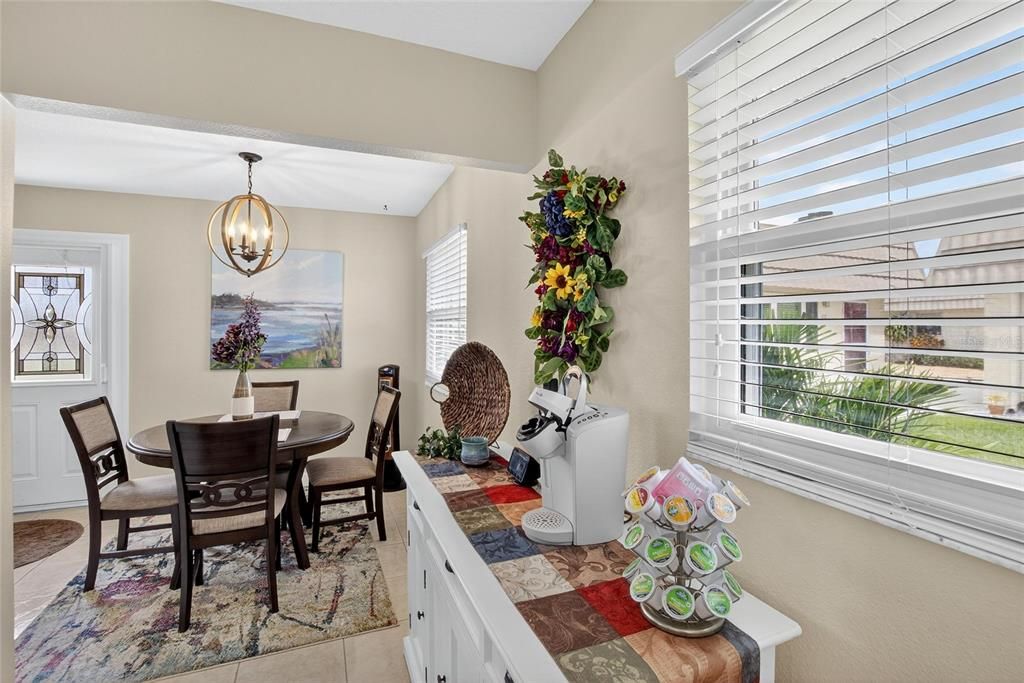 For Rent: $1,800 (2 beds, 2 baths, 960 Square Feet)