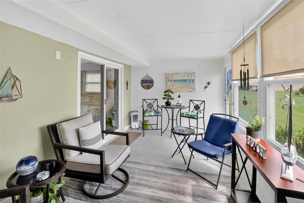 For Rent: $1,800 (2 beds, 2 baths, 960 Square Feet)