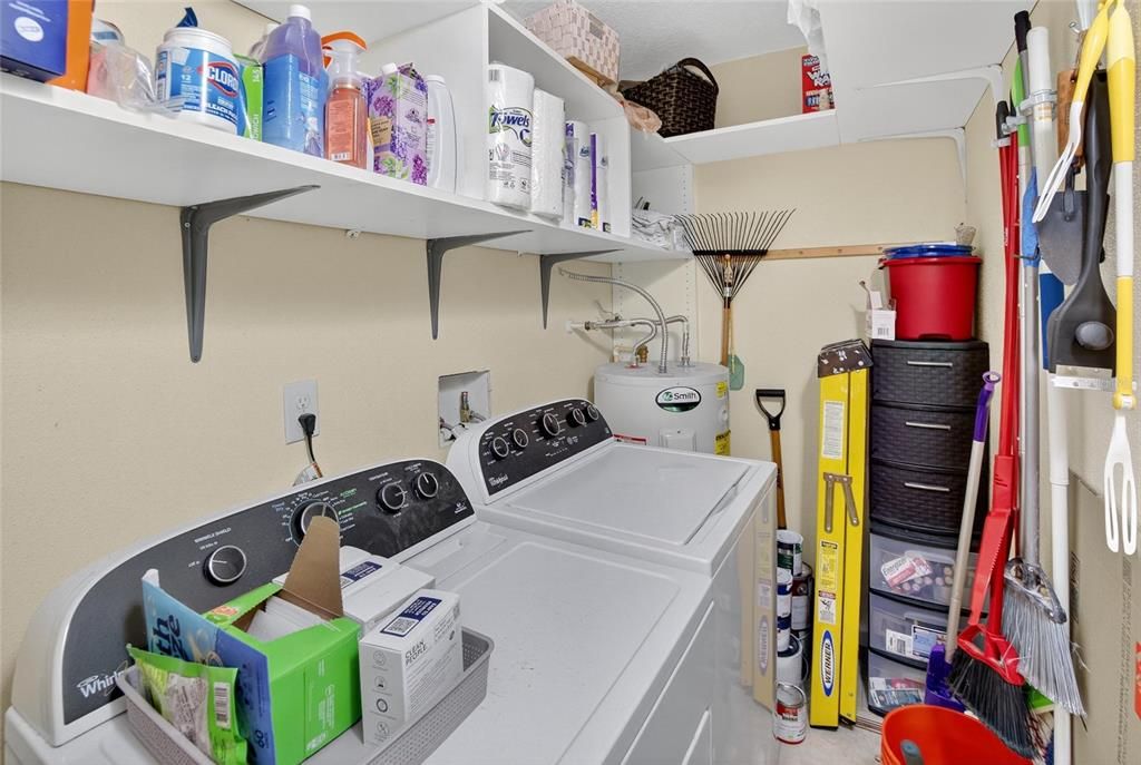 For Rent: $1,800 (2 beds, 2 baths, 960 Square Feet)