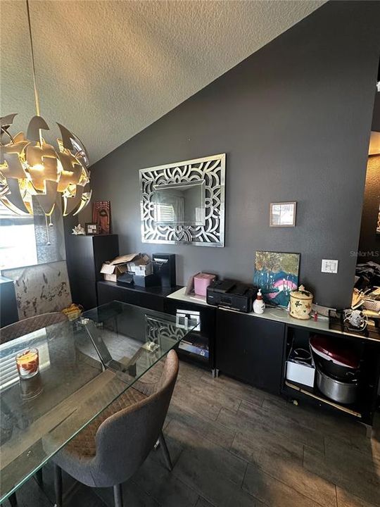 For Sale: $415,000 (4 beds, 2 baths, 1962 Square Feet)