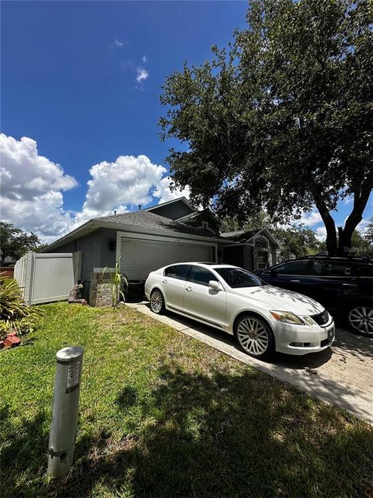 For Sale: $415,000 (4 beds, 2 baths, 1962 Square Feet)