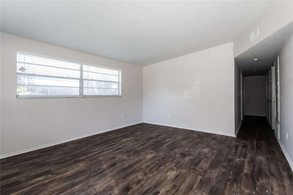 For Rent: $2,275 (3 beds, 2 baths, 1308 Square Feet)