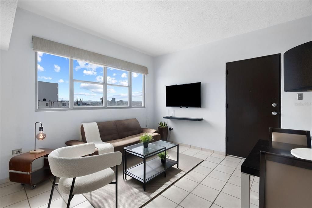 В аренду: $2,000 (2 спален, 1 ванн, 598 Квадратных фут)