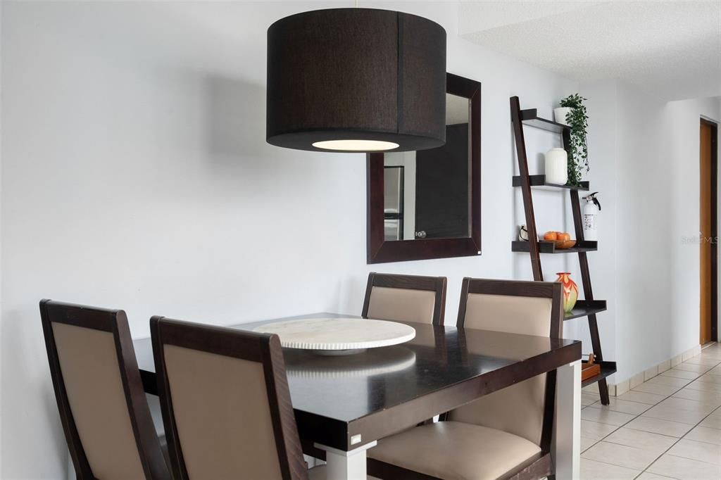 В аренду: $2,000 (2 спален, 1 ванн, 598 Квадратных фут)