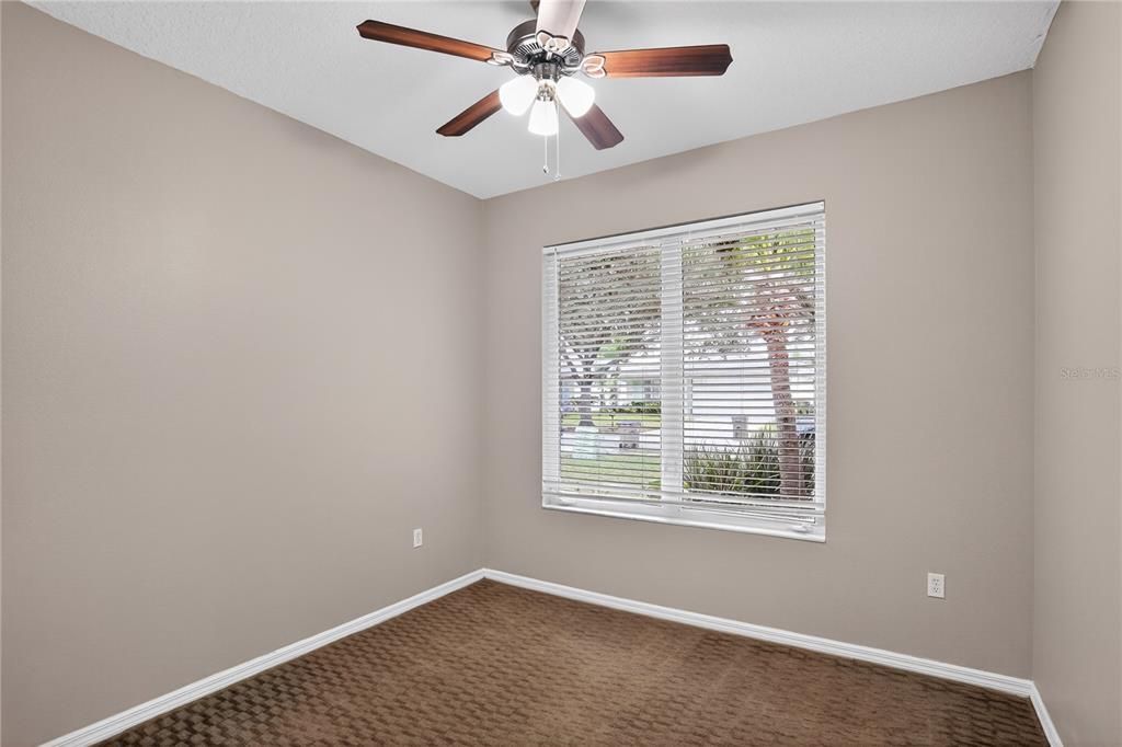 待售: $399,900 (4 贝兹, 2 浴室, 1701 平方英尺)