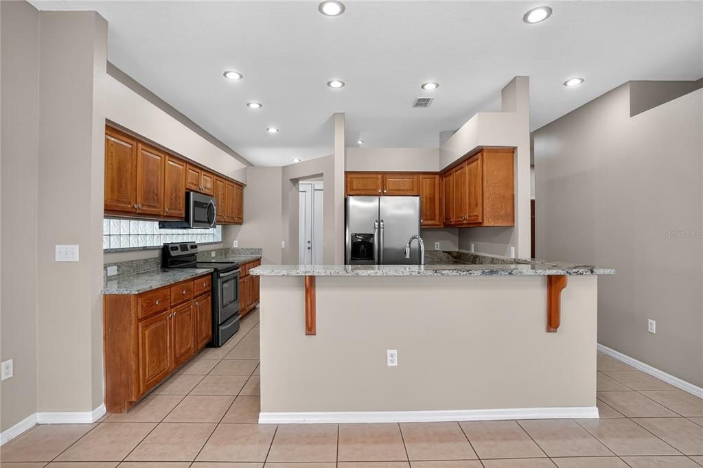 待售: $399,900 (4 贝兹, 2 浴室, 1701 平方英尺)