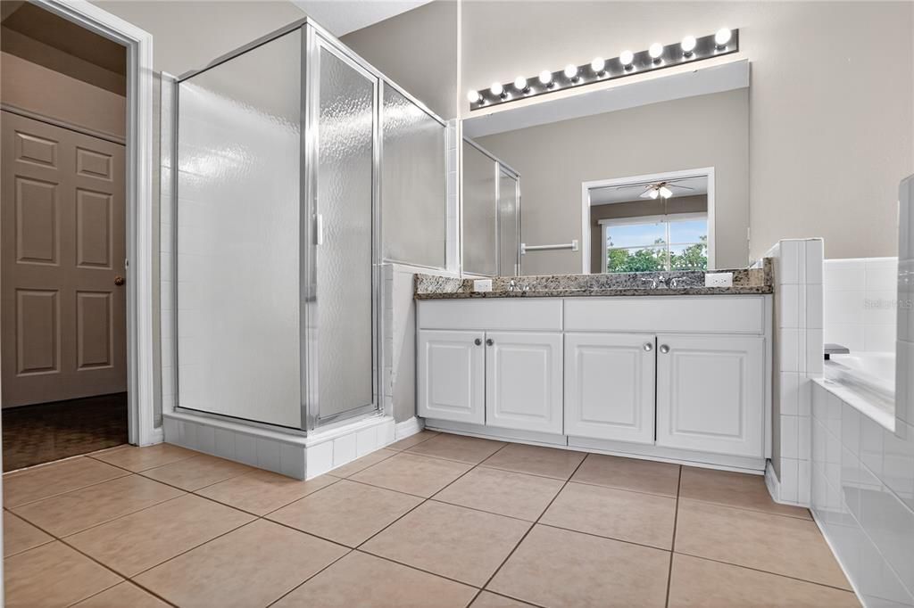 待售: $399,900 (4 贝兹, 2 浴室, 1701 平方英尺)