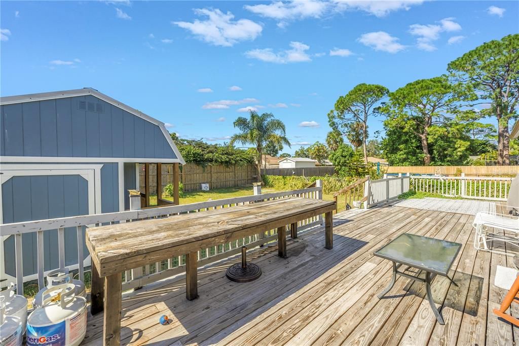 For Sale: $375,000 (3 beds, 1 baths, 1240 Square Feet)