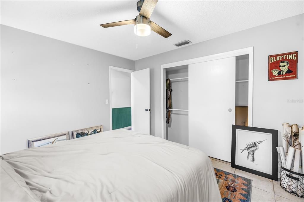 For Sale: $375,000 (3 beds, 1 baths, 1240 Square Feet)