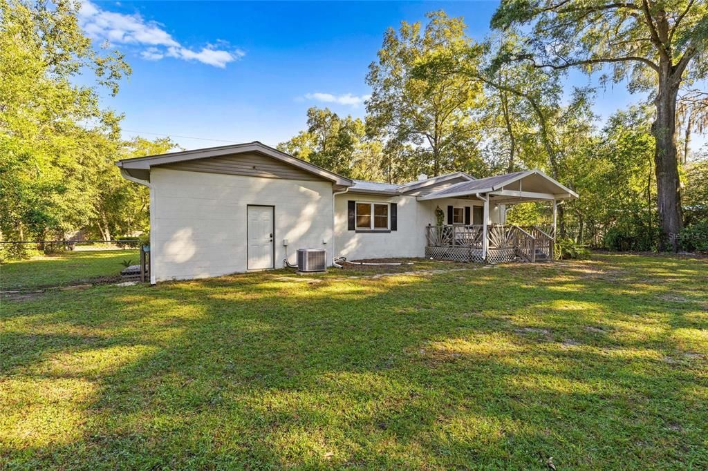 Active With Contract: $289,900 (3 beds, 1 baths, 1246 Square Feet)