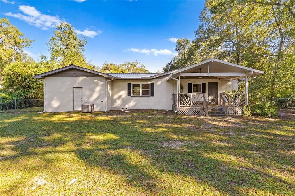 Active With Contract: $289,900 (3 beds, 1 baths, 1246 Square Feet)