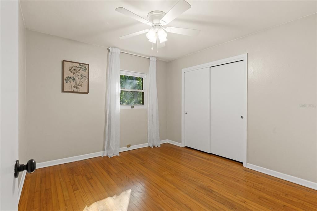 Active With Contract: $289,900 (3 beds, 1 baths, 1246 Square Feet)