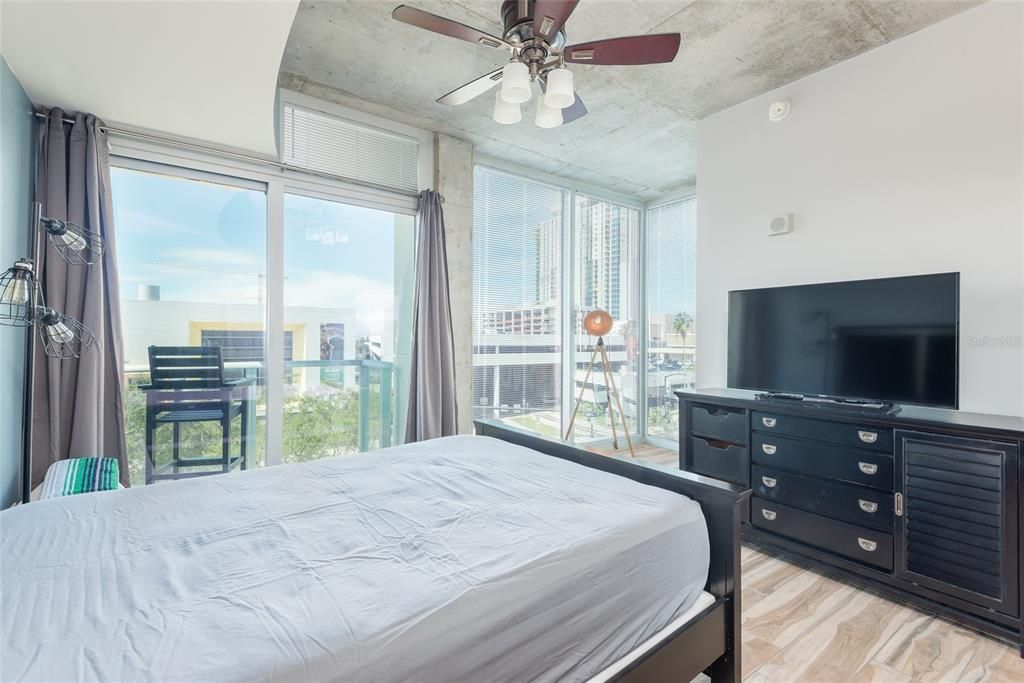 На продажу: $650,000 (2 спален, 2 ванн, 1309 Квадратных фут)