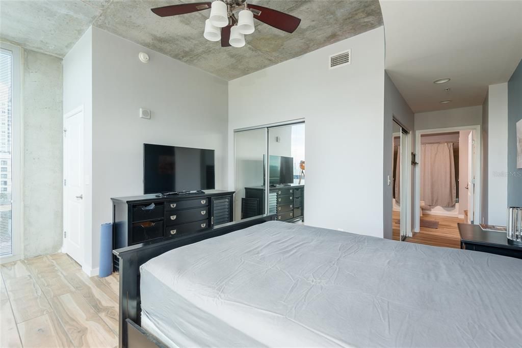 На продажу: $650,000 (2 спален, 2 ванн, 1309 Квадратных фут)