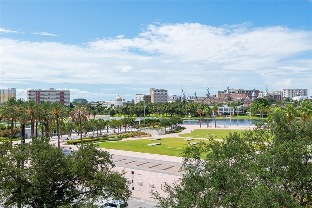 На продажу: $650,000 (2 спален, 2 ванн, 1309 Квадратных фут)