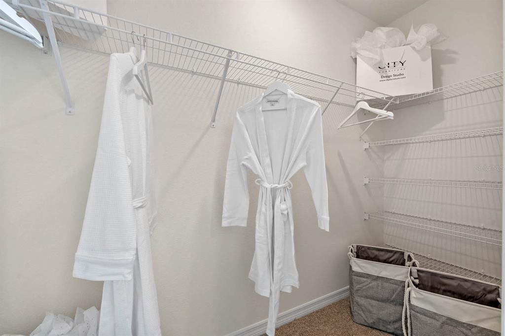 Active With Contract: $315,990 (3 beds, 2 baths, 1463 Square Feet)