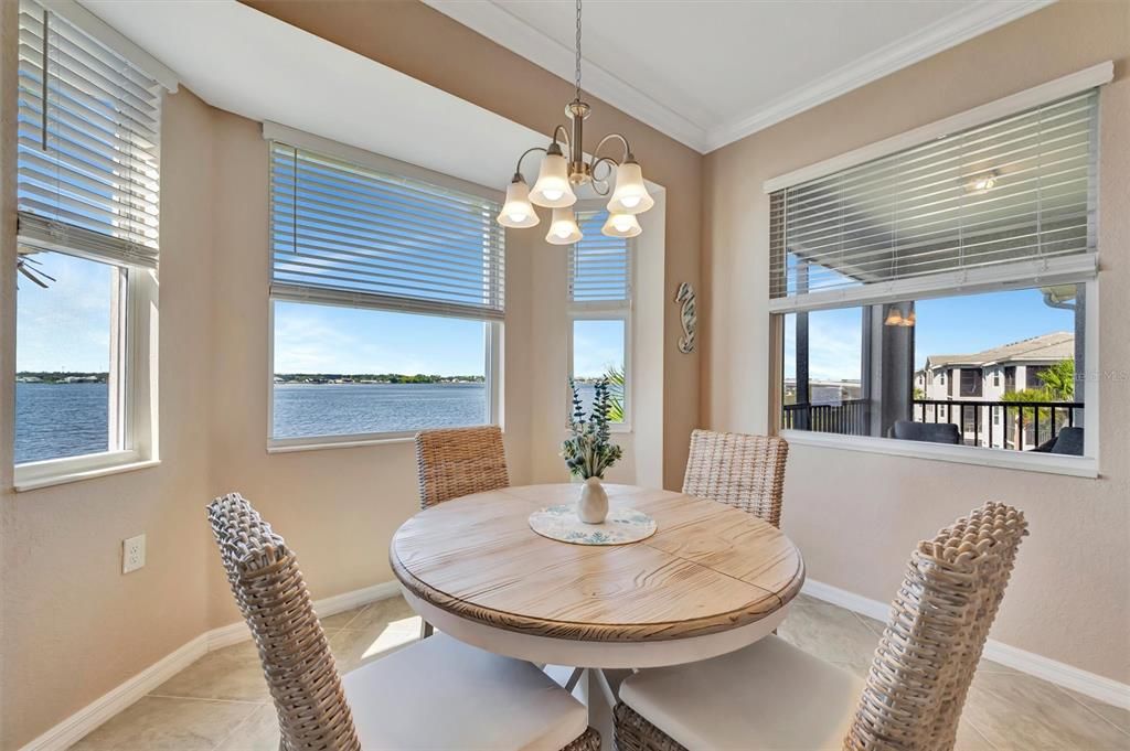 For Sale: $399,999 (2 beds, 2 baths, 1232 Square Feet)