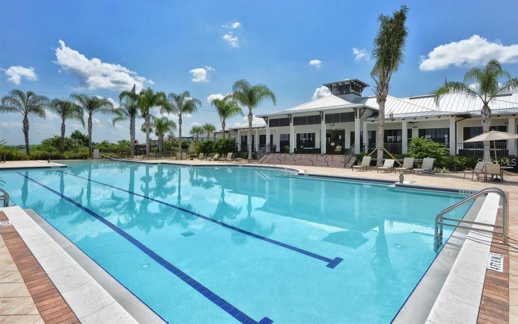 For Sale: $399,999 (2 beds, 2 baths, 1232 Square Feet)