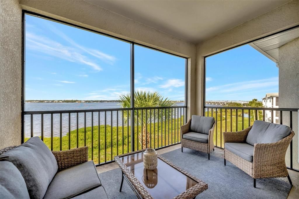 For Sale: $399,999 (2 beds, 2 baths, 1232 Square Feet)