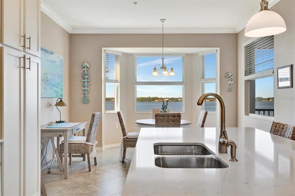 For Sale: $399,999 (2 beds, 2 baths, 1232 Square Feet)