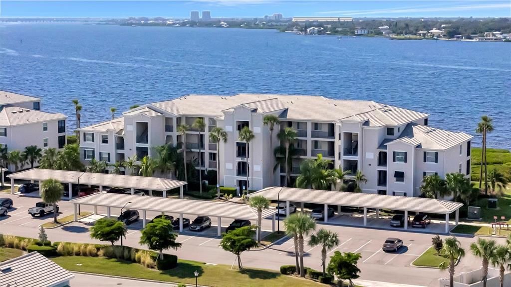 For Sale: $399,999 (2 beds, 2 baths, 1232 Square Feet)