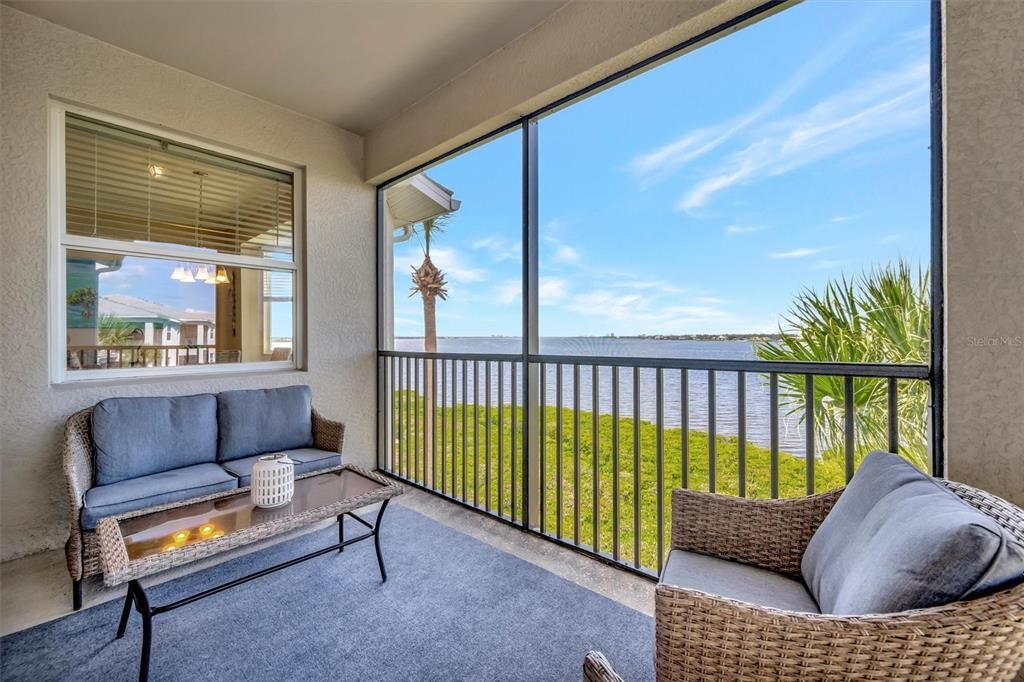 For Sale: $399,999 (2 beds, 2 baths, 1232 Square Feet)