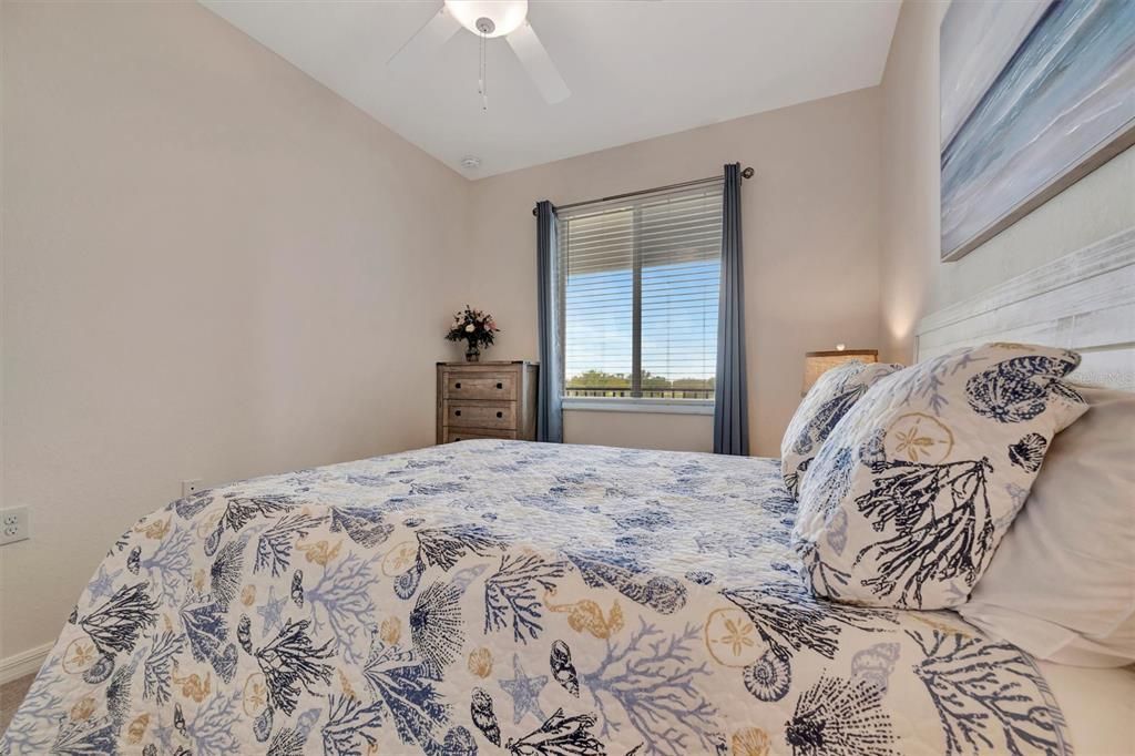 For Sale: $399,999 (2 beds, 2 baths, 1232 Square Feet)