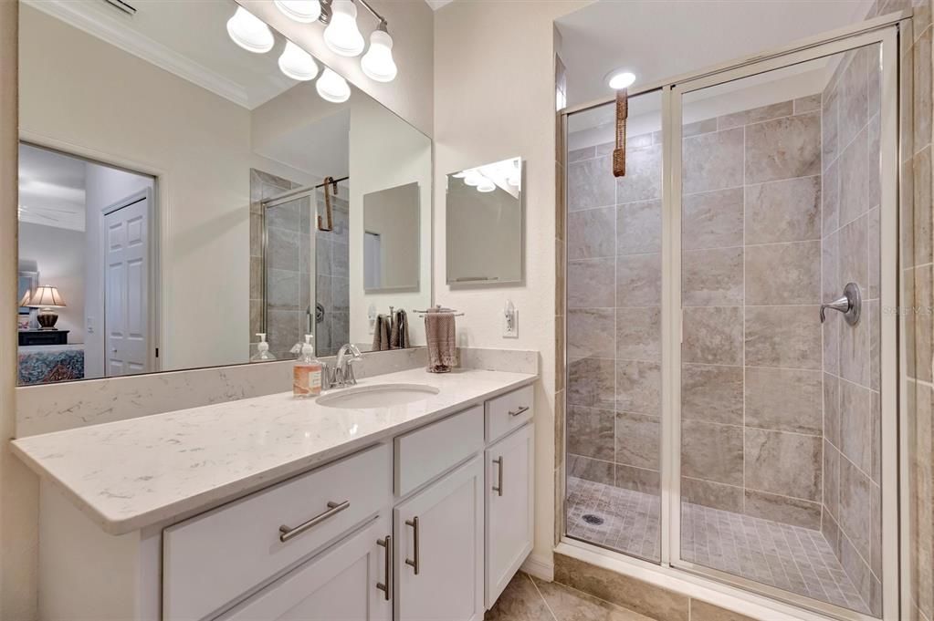 For Sale: $399,999 (2 beds, 2 baths, 1232 Square Feet)