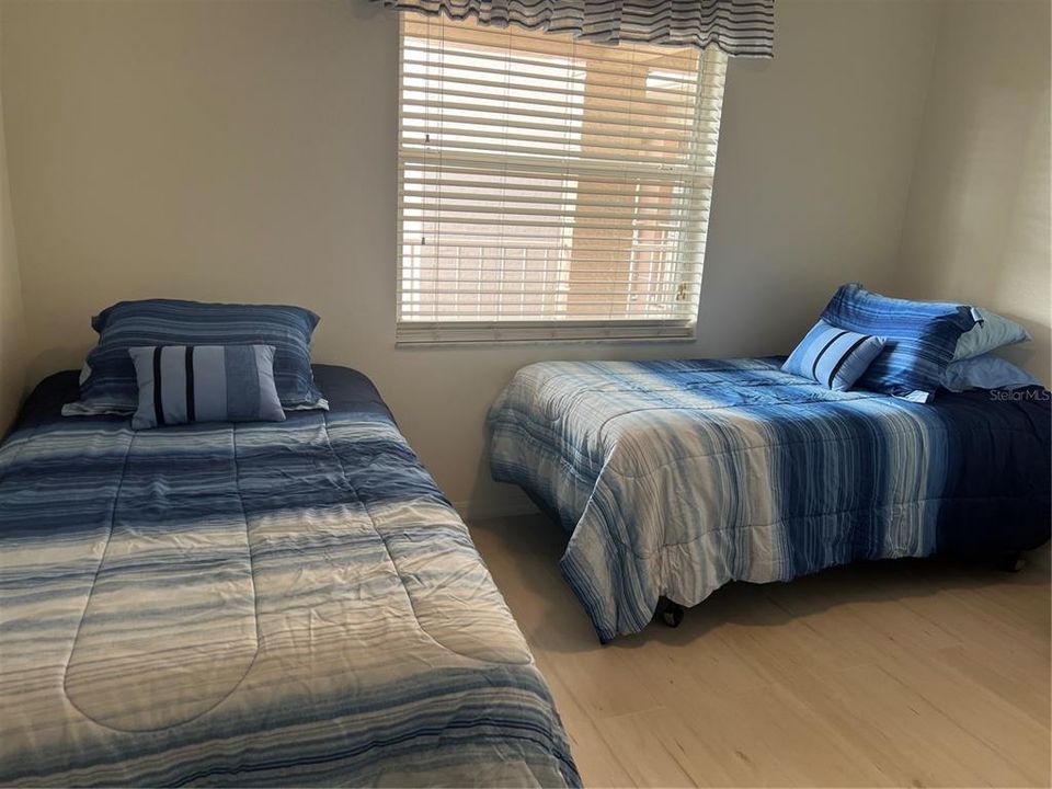 For Rent: $3,495 (2 beds, 2 baths, 1042 Square Feet)