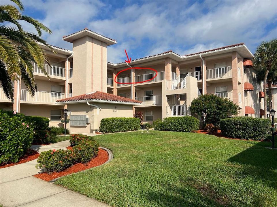 For Rent: $3,495 (2 beds, 2 baths, 1042 Square Feet)