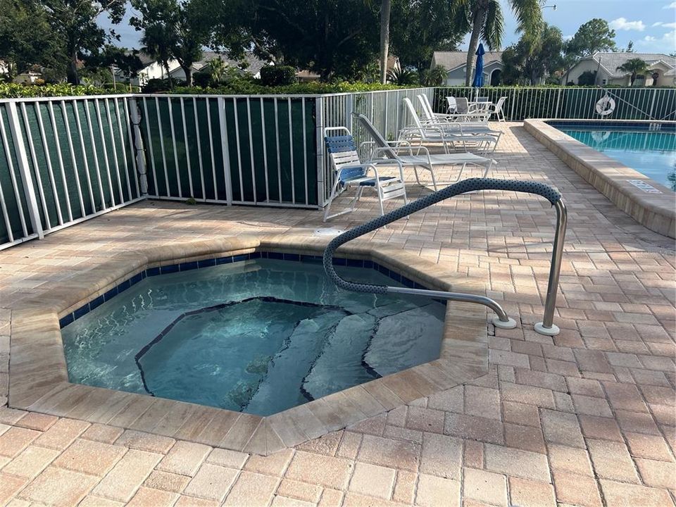 For Rent: $3,495 (2 beds, 2 baths, 1042 Square Feet)