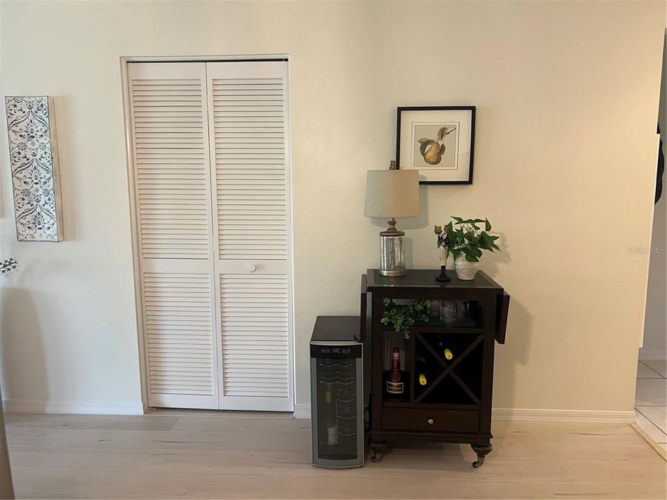 For Rent: $3,495 (2 beds, 2 baths, 1042 Square Feet)