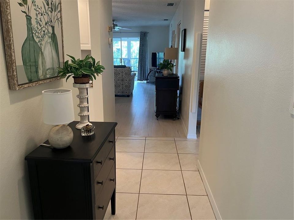 For Rent: $3,495 (2 beds, 2 baths, 1042 Square Feet)
