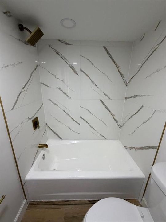 Active With Contract: $2,695 (3 beds, 2 baths, 1562 Square Feet)