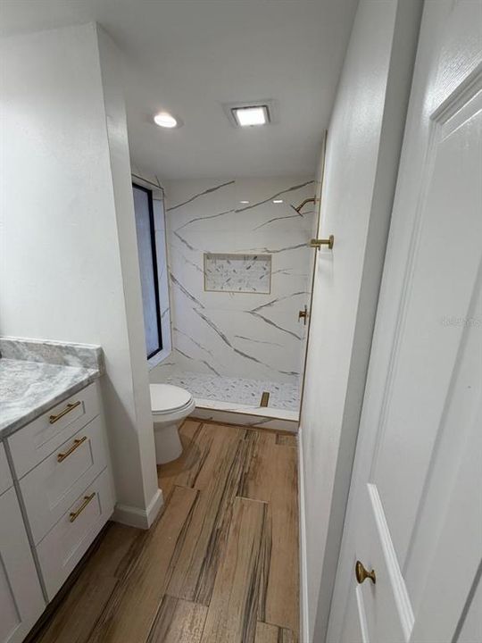 Active With Contract: $2,695 (3 beds, 2 baths, 1562 Square Feet)