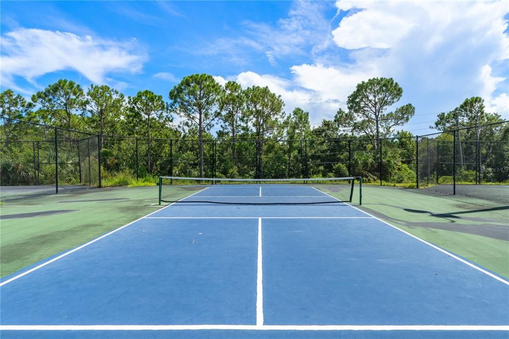 На продажу: $195,000 (2 спален, 2 ванн, 1189 Квадратных фут)