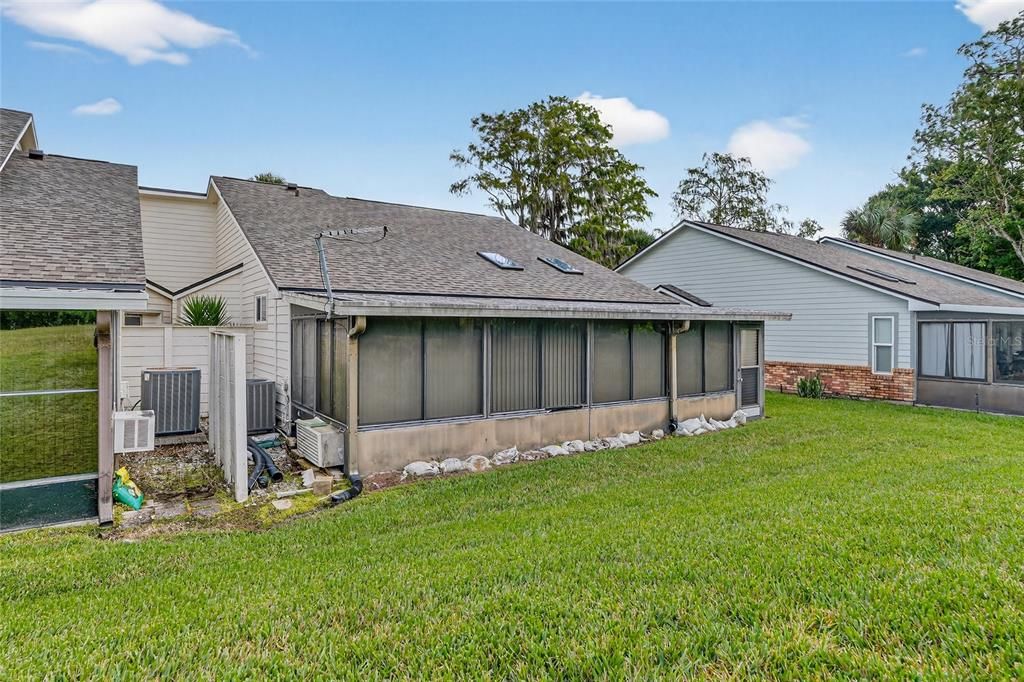 На продажу: $195,000 (2 спален, 2 ванн, 1189 Квадратных фут)