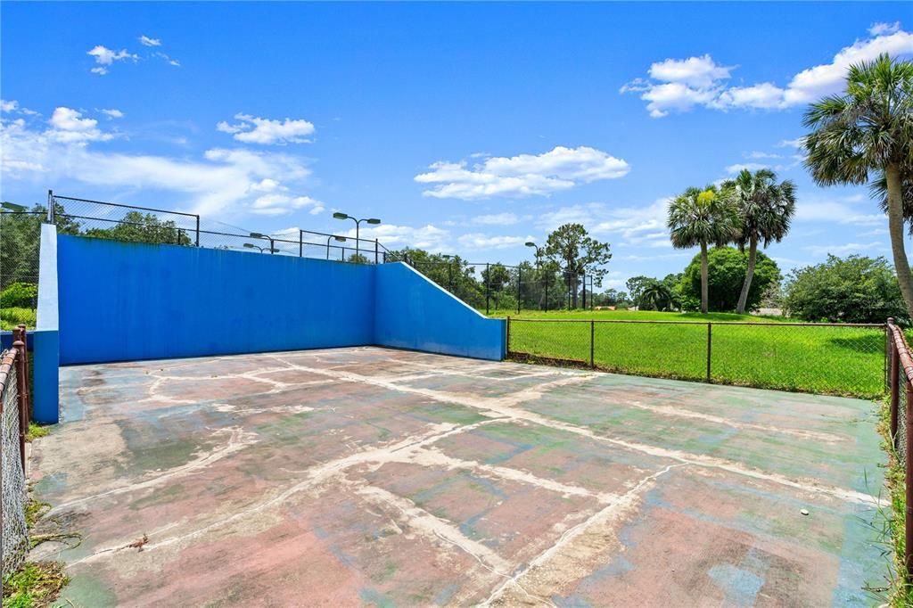 На продажу: $195,000 (2 спален, 2 ванн, 1189 Квадратных фут)