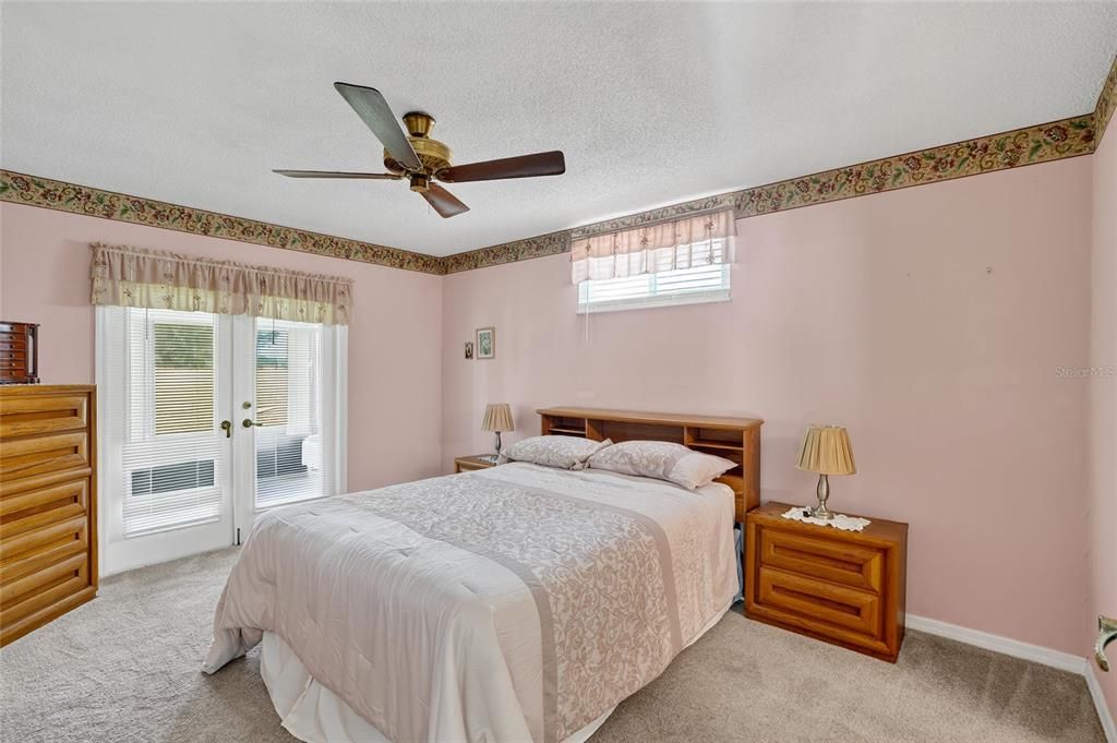 На продажу: $195,000 (2 спален, 2 ванн, 1189 Квадратных фут)