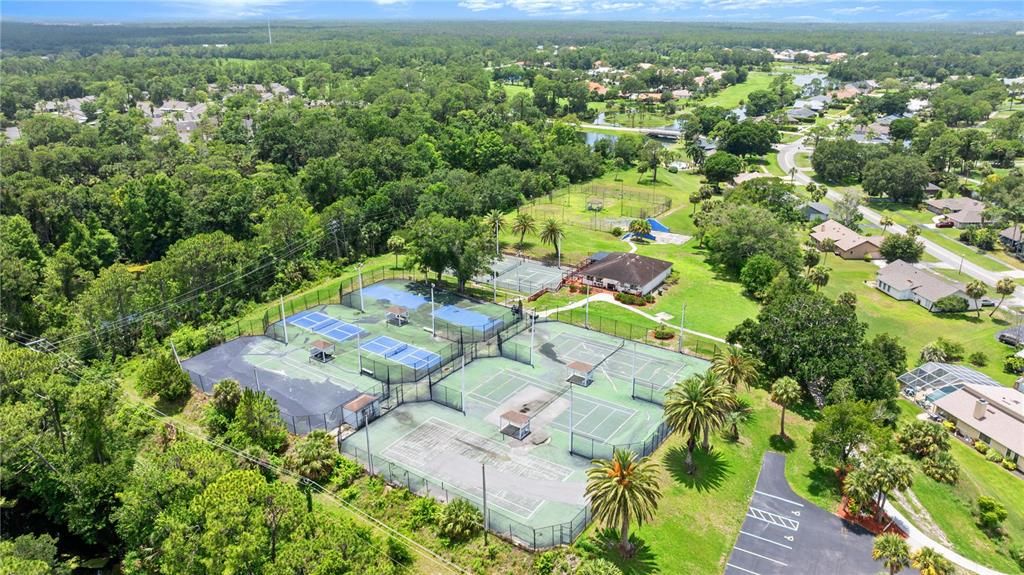 На продажу: $195,000 (2 спален, 2 ванн, 1189 Квадратных фут)