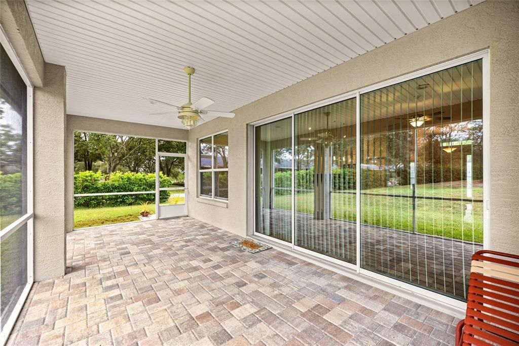 待售: $295,000 (2 贝兹, 2 浴室, 1654 平方英尺)