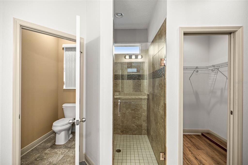 待售: $295,000 (2 贝兹, 2 浴室, 1654 平方英尺)